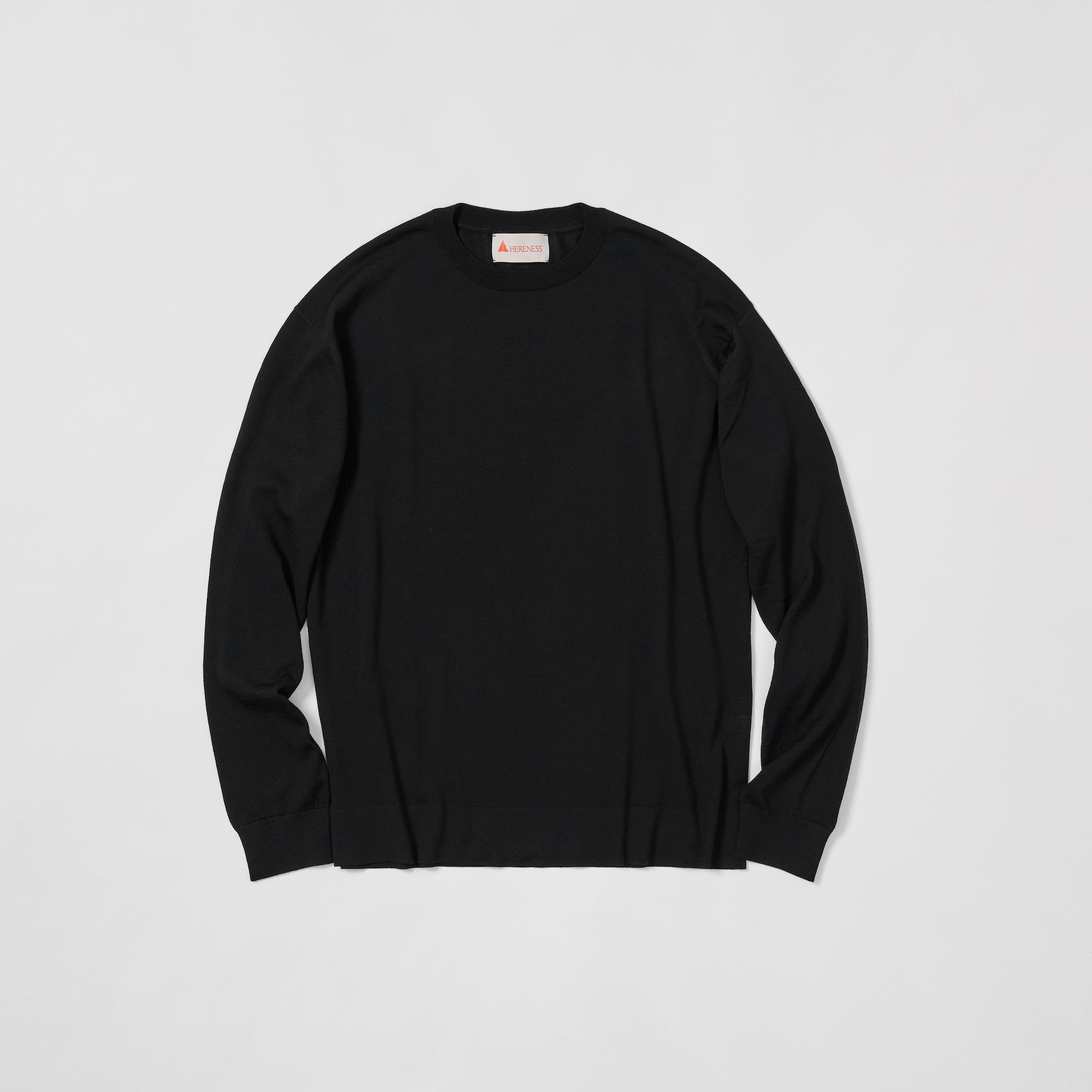 THE SPORTY SWEATER | Merino wool Sweater Tops | HERENESS – HERENESS.jp